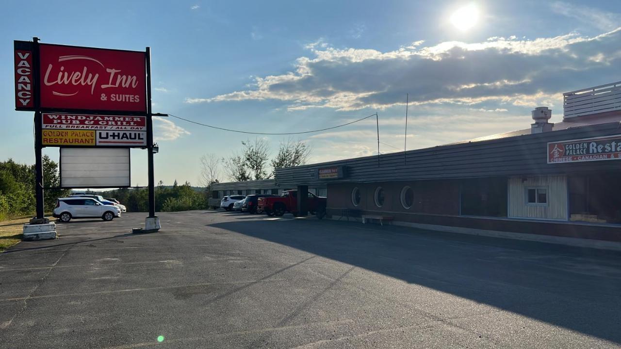 Lively Inn And Suites - Sudbury Naughton Экстерьер фото