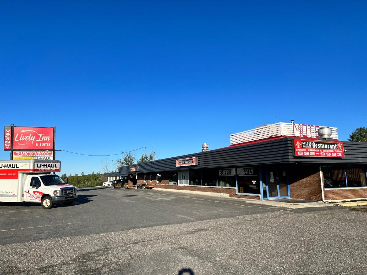 Lively Inn And Suites - Sudbury Naughton Экстерьер фото